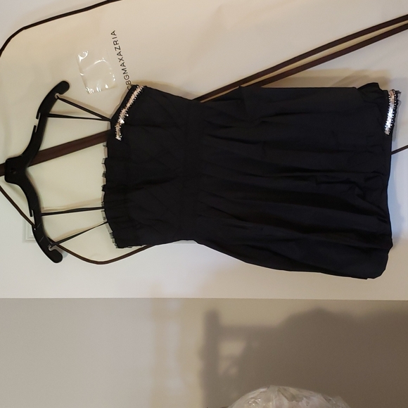 New BCBG  black cocktail dress size 4 - Picture 2 of 3
